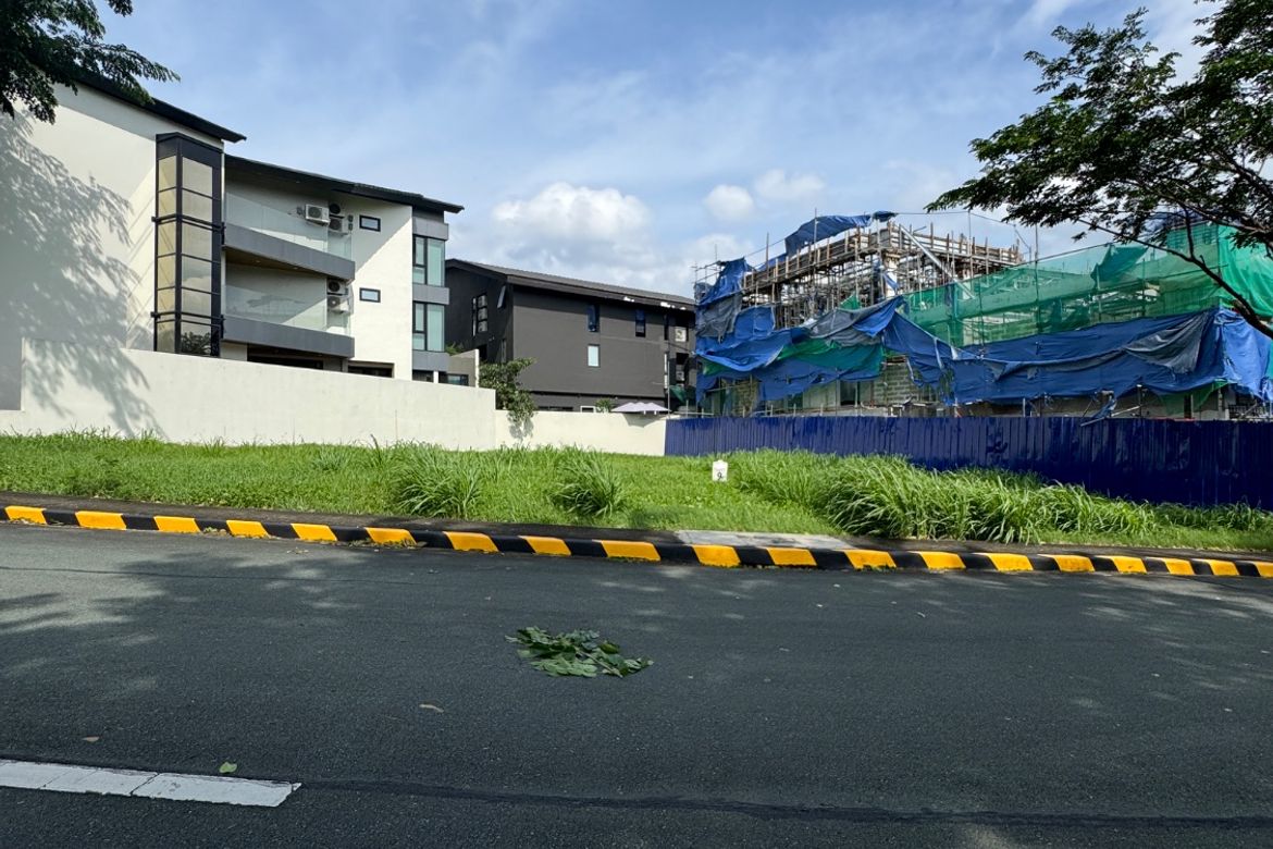 Land for Sale in Mckinley West Village, Pinagsama, Taguig, Metro Manila – photo 2