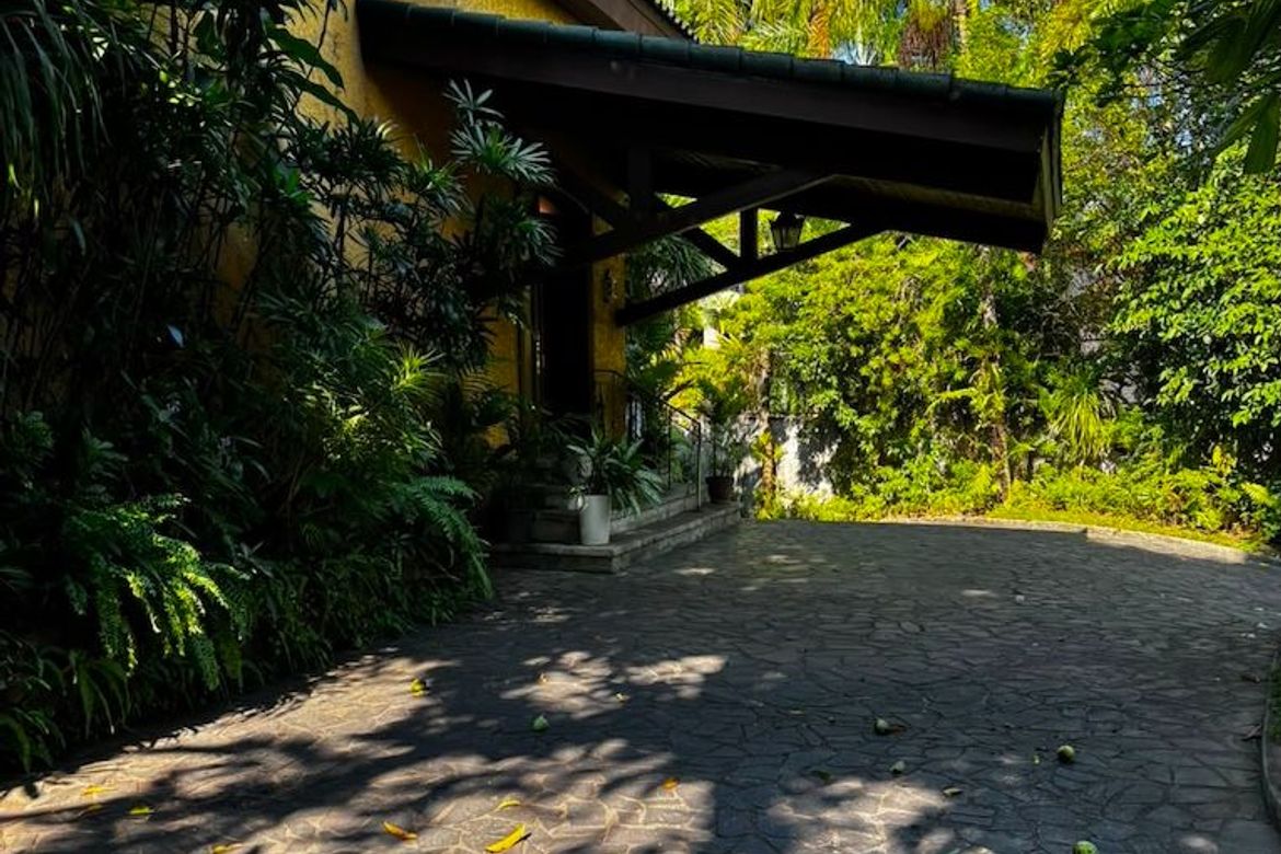 Land for Sale in New Alabang Village, Muntinlupa, Metro Manila – photo 3