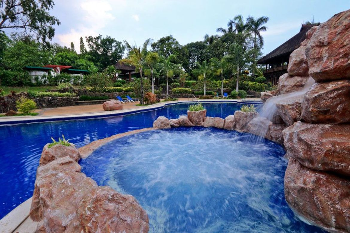 Land for Sale in Nusa Dua, Paradahan I, Tanza, Cavite
