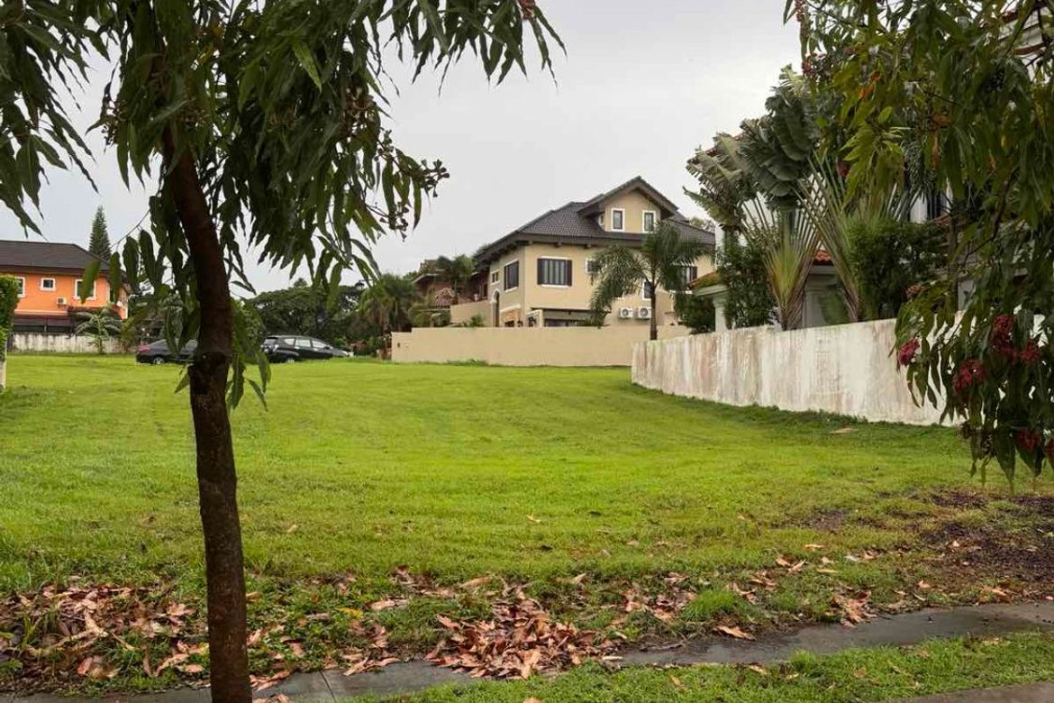 Land for Sale in Poblacion, Muntinlupa, Metro Manila