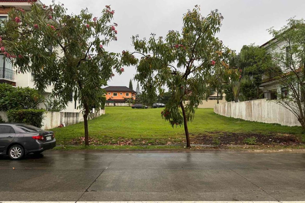 Land for Sale in Poblacion, Muntinlupa, Metro Manila – photo 2