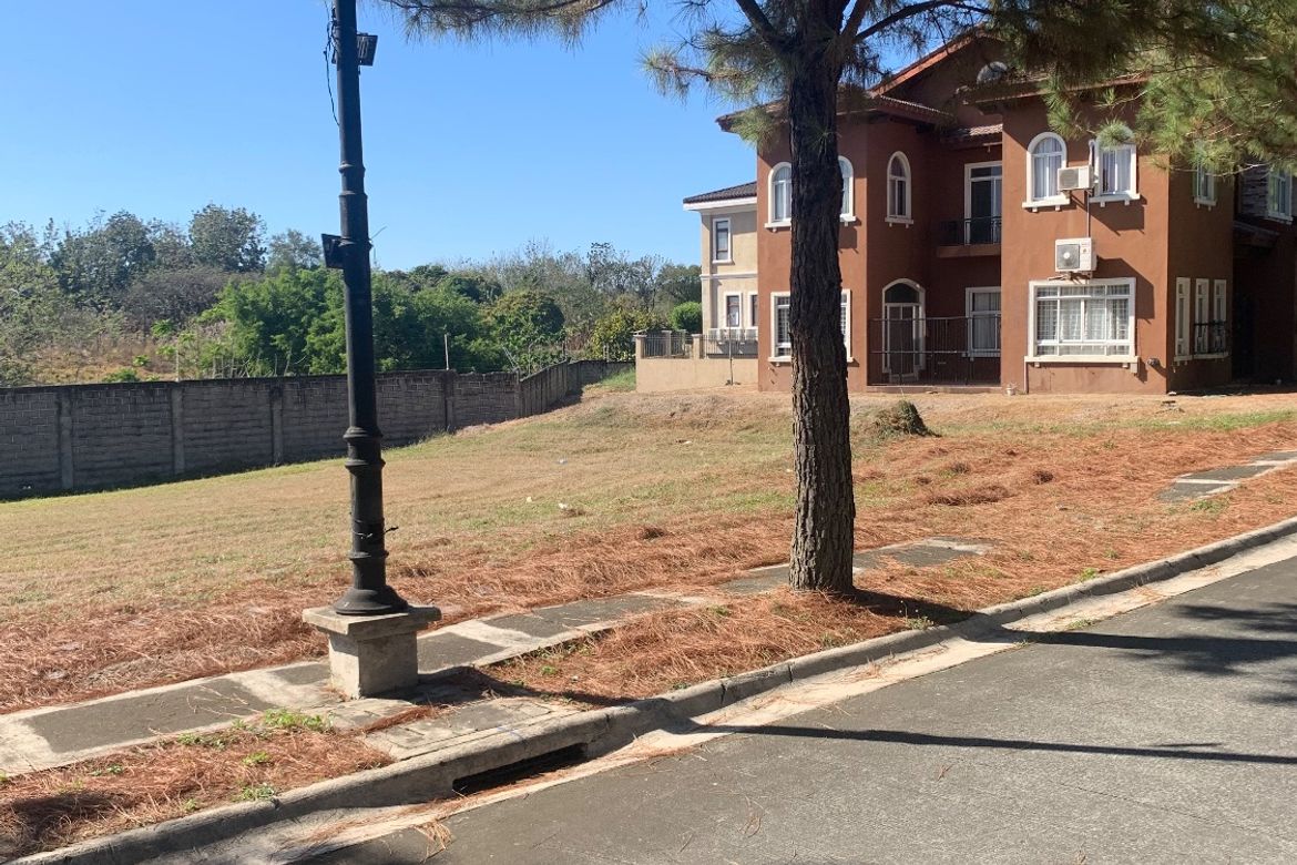 Land for Sale in Poblacion, Muntinlupa, Metro Manila – photo 2
