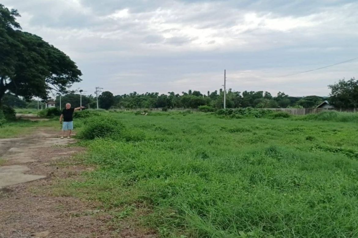 Land for Sale in Poblacion, San Juan, Batangas – photo 3