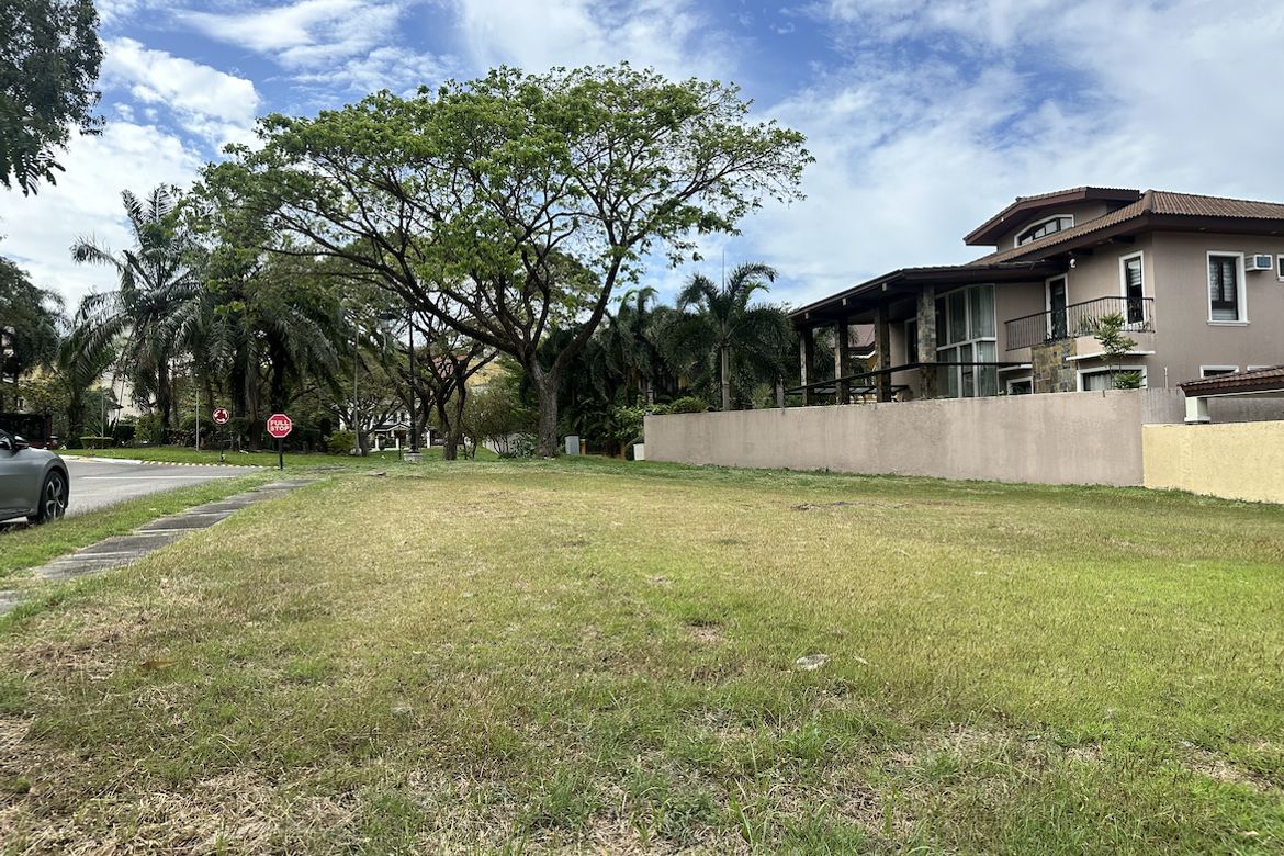 Land for Sale in Portofino Heights, Almanza Dos, Las Piñas, Metro Manila – photo 3