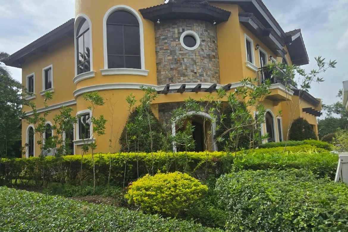 Land for Sale in Portofino South, Poblacion, Muntinlupa, Metro Manila – photo 2