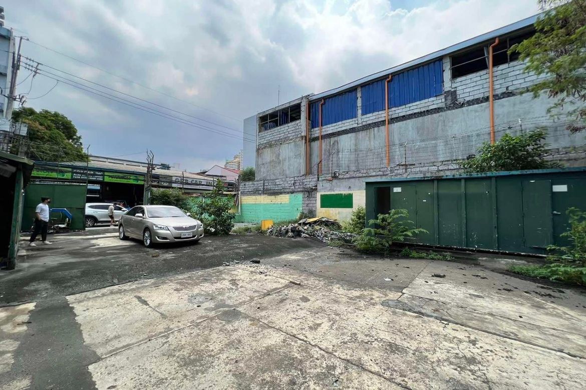 Land for Sale in San Isidro, Makati, Metro Manila