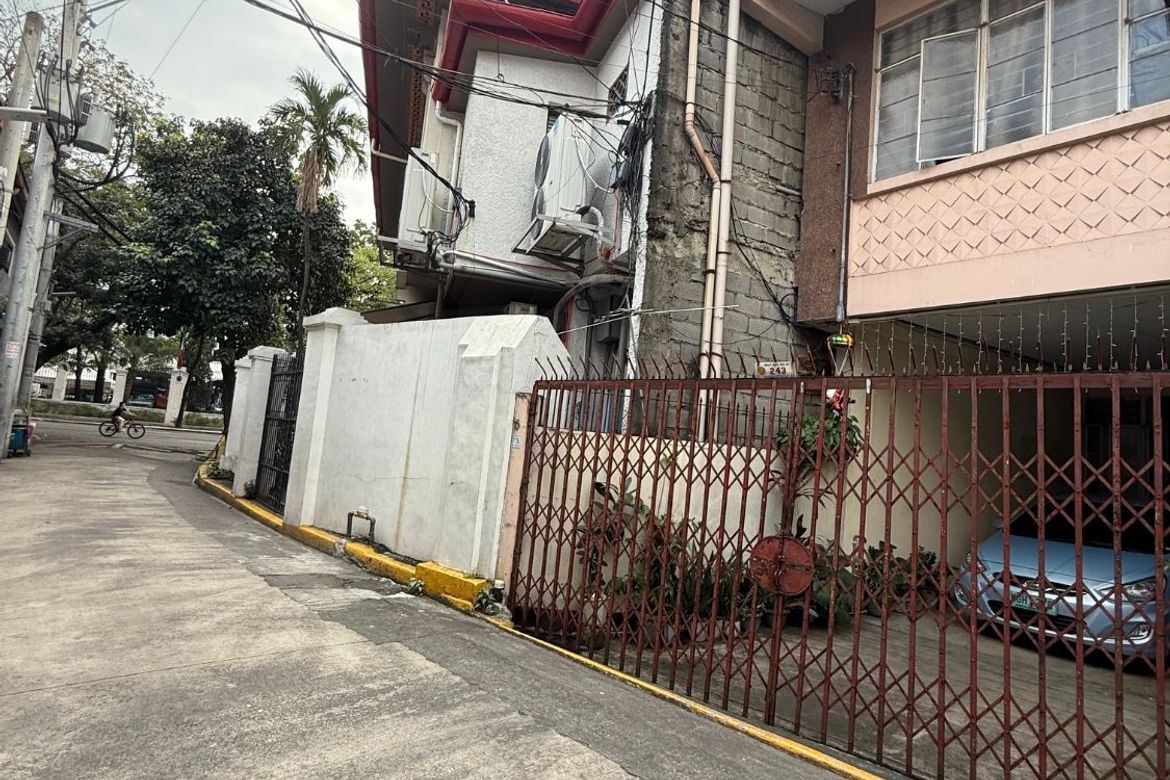 Land for Sale in San Miguel, Manila, Metro Manila near LRT-2 Legarda – photo 3