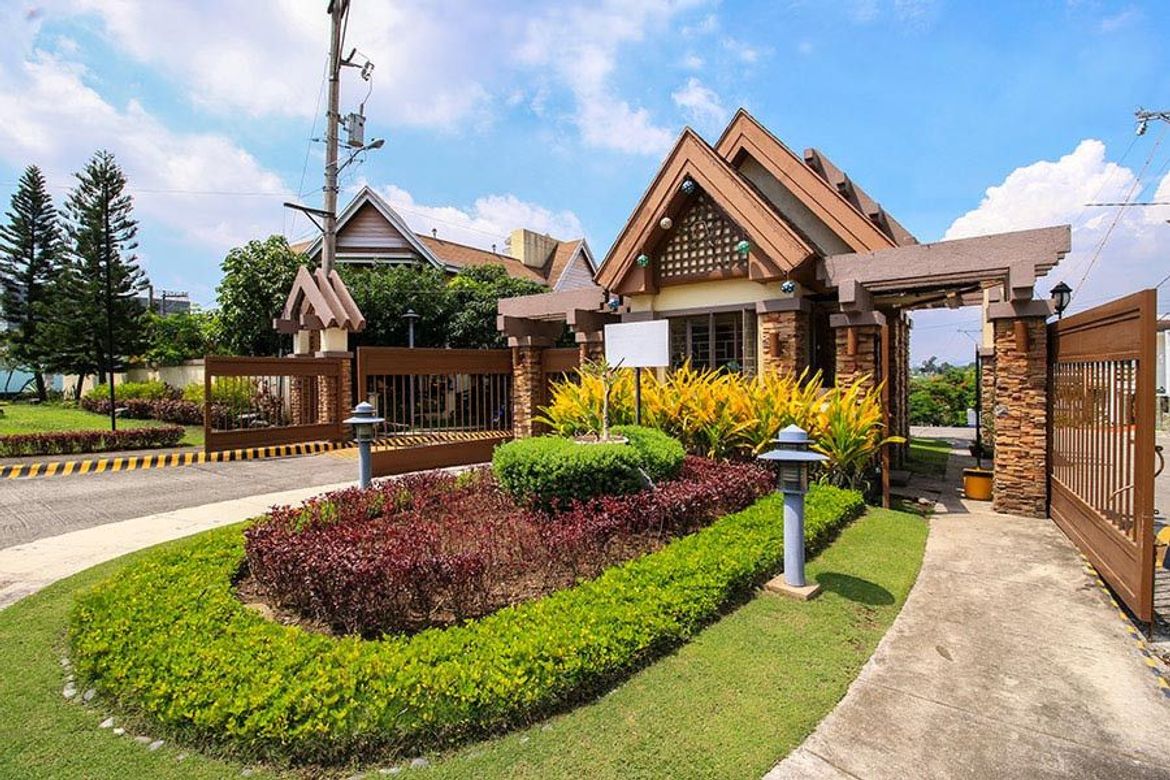 Land for Sale in South Peak, San Antonio, San Pedro, Laguna