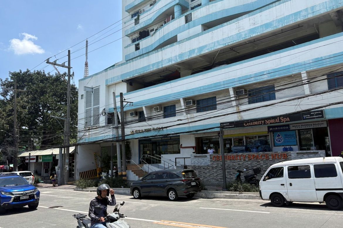 Land for Sale in South Triangle, Quezon City, Metro Manila near MRT-3 Quezon Avenue – photo 2