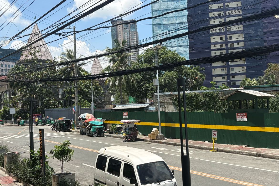 Land for Sale in South Triangle, Quezon City, Metro Manila near MRT-3 Quezon Avenue – photo 4