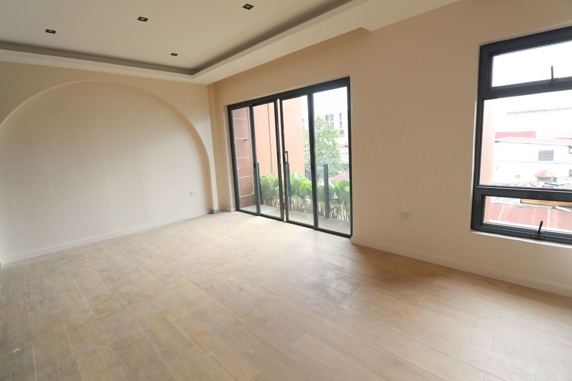 Land for Sale in Urdaneta, Makati, Metro Manila near MRT-3 Ayala – photo 4