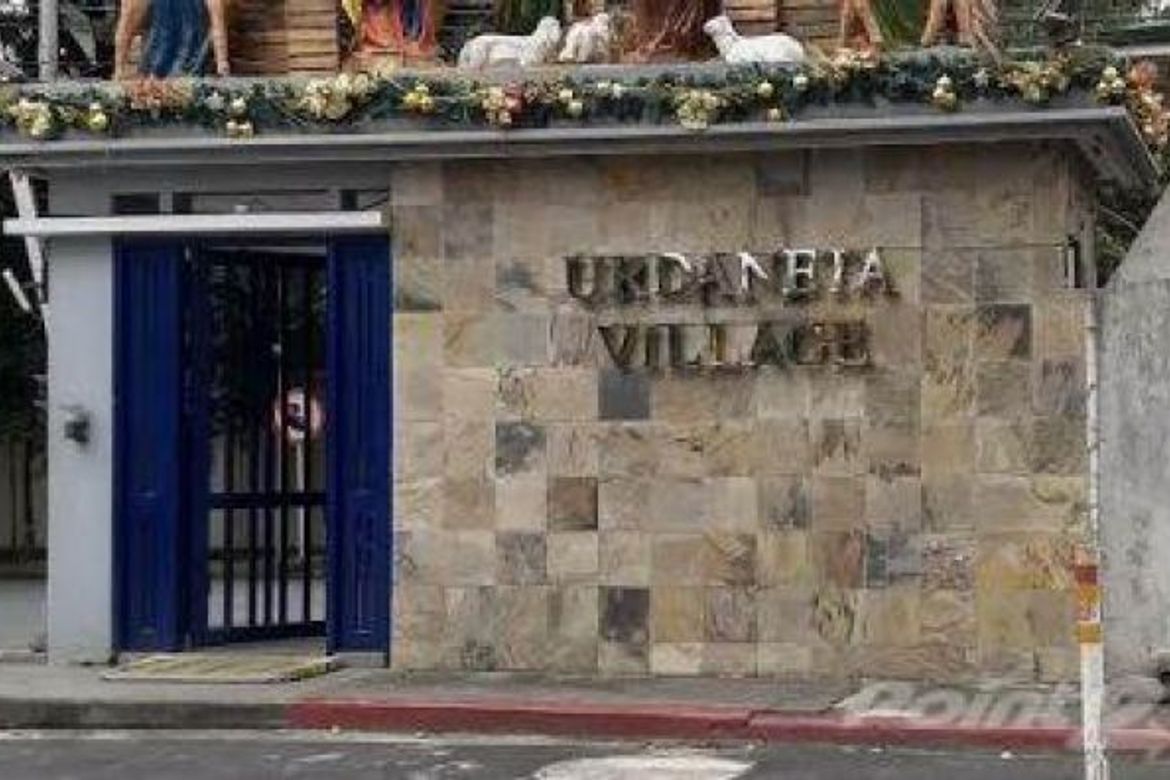 Land for Sale in Urdaneta, Makati, Metro Manila near MRT-3 Buendia