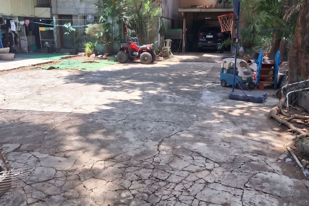 Land for Sale in Valenzuela, Makati, Metro Manila – photo 5