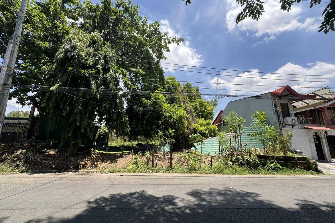 Land for Sale in Varsity Hills, Loyola Heights, Quezon City, Metro Manila
