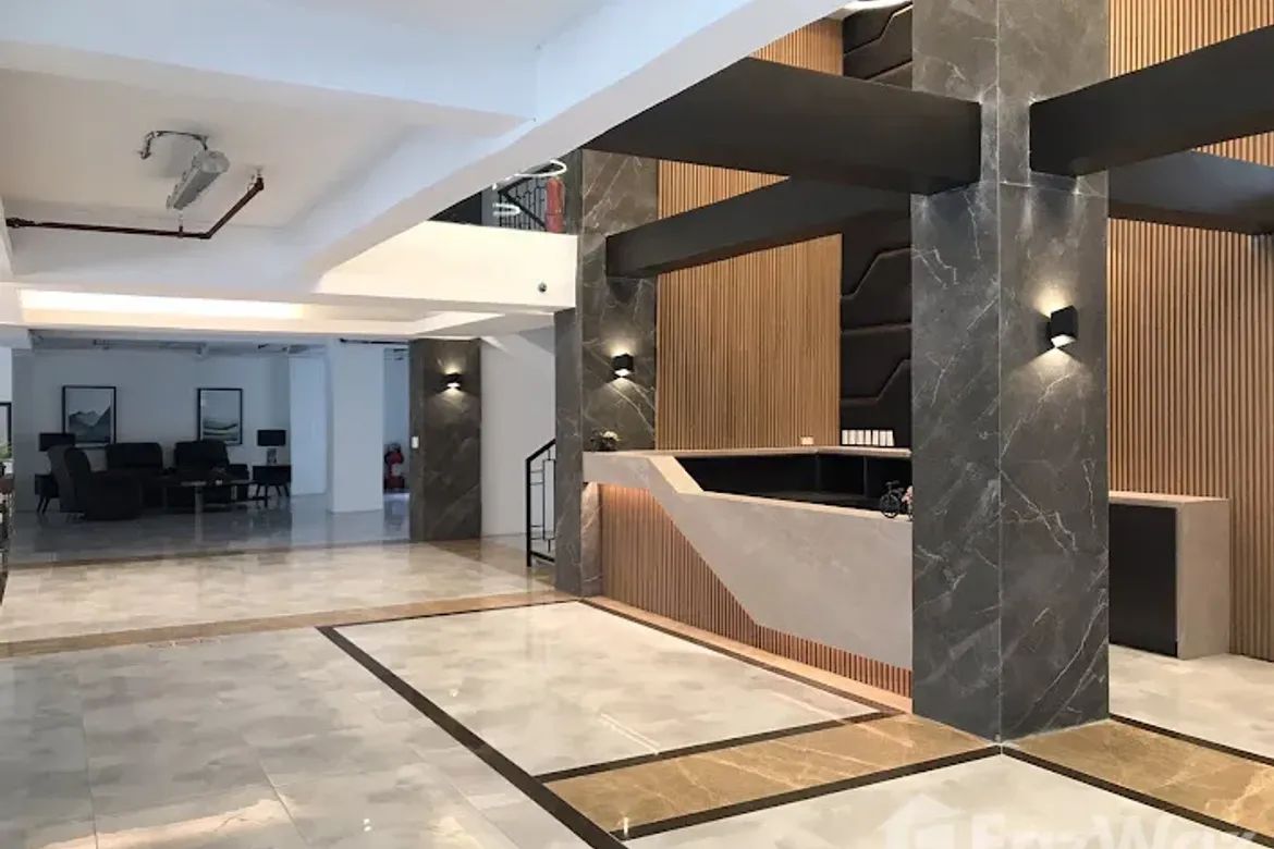 Office for Sale in Batasan Hills, Quezon City, Metro Manila