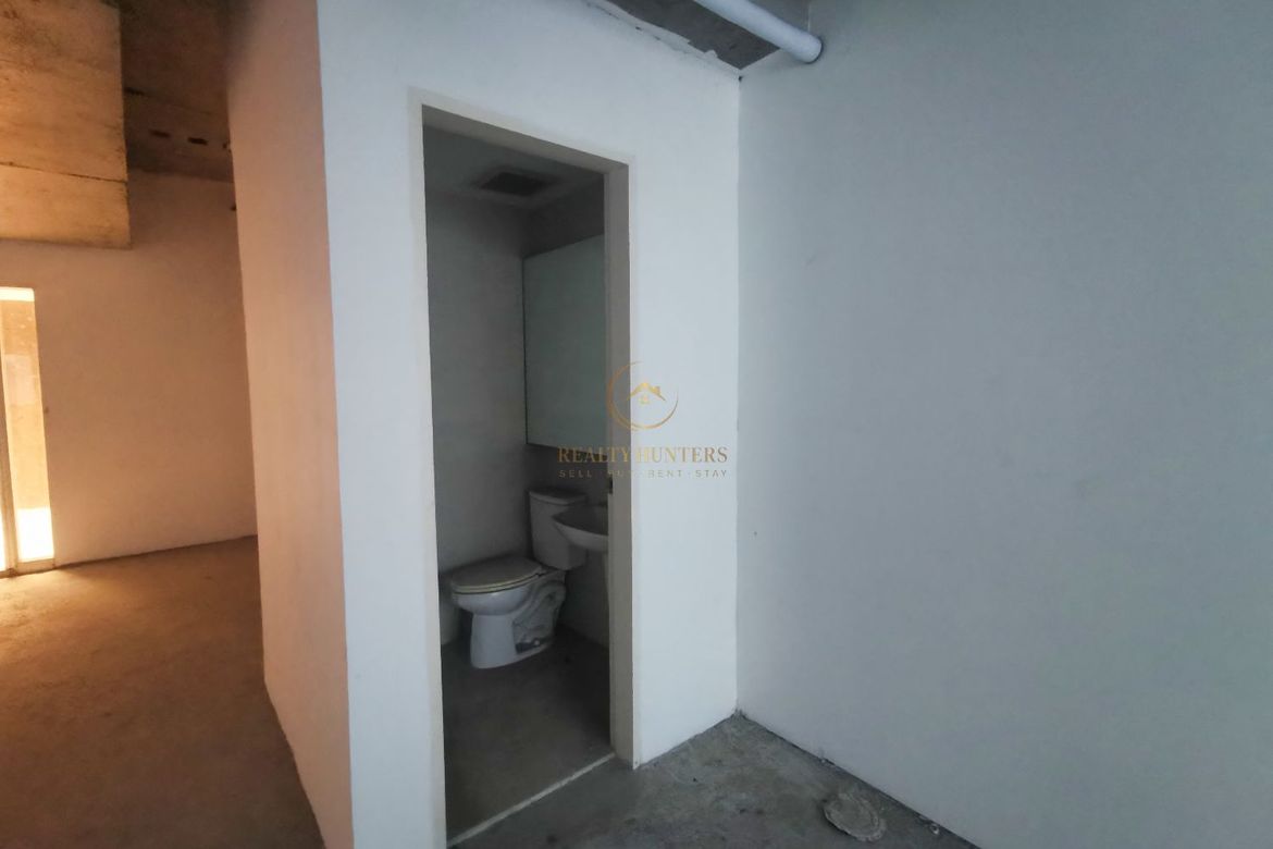 Office for Sale in Poblacion, Makati, Metro Manila