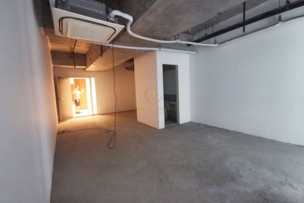 Office for Sale in Poblacion, Makati, Metro Manila – photo 3
