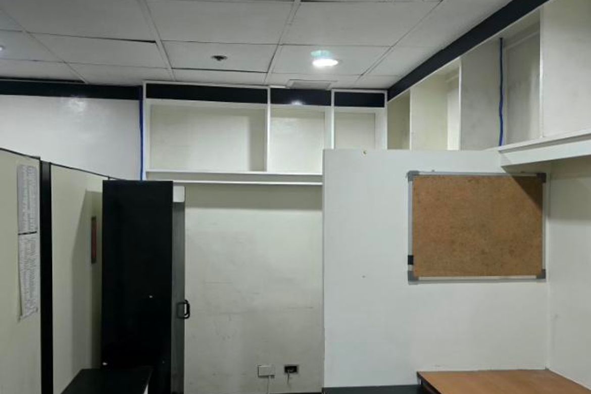 Office for Sale in Tektite Towers, San Antonio, Pasig, Metro Manila near MRT-3 Ortigas – photo 7