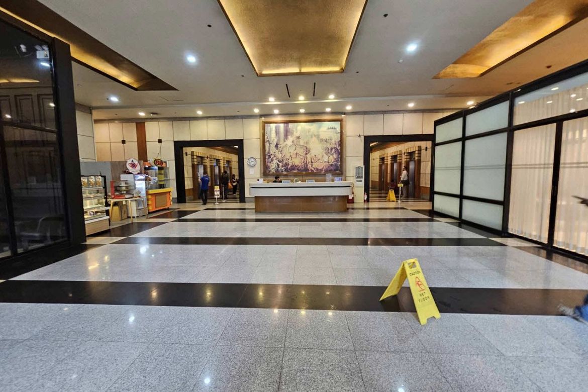 Office for Sale in Ugong Norte, Quezon City, Metro Manila near MRT-3 Ortigas – photo 2