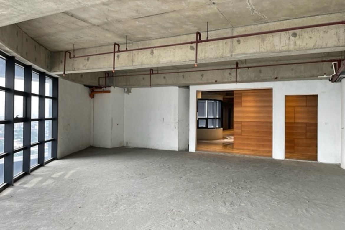 Office for Sale in West Triangle, Quezon City, Metro Manila near MRT-3 Quezon Avenue