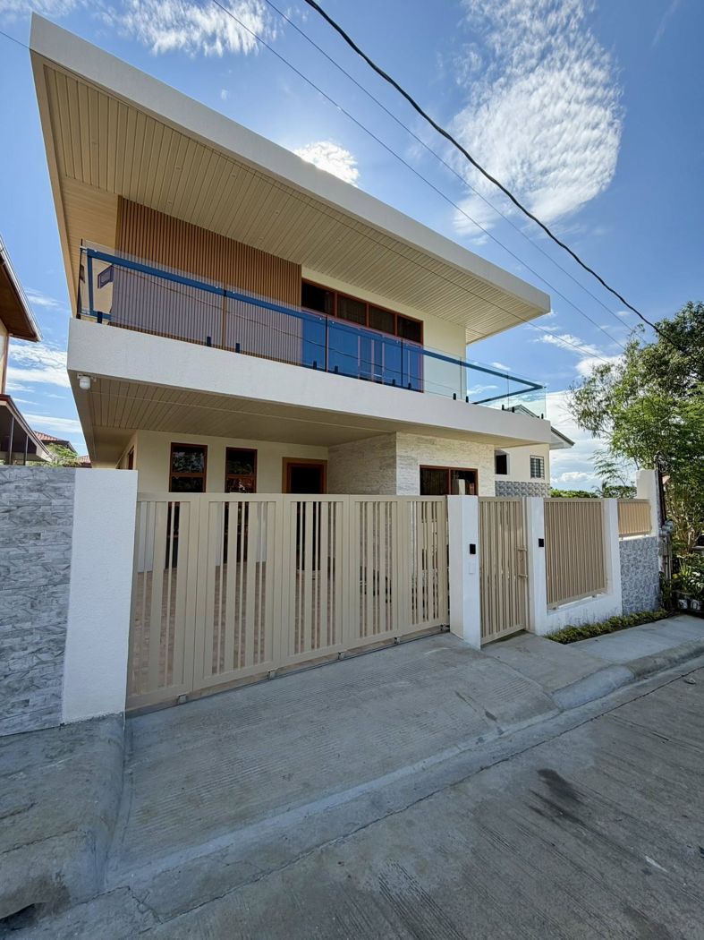 Serene 4-Bedroom House and Lot for Sale in Tagaytay Tropical Greens, Tagaytay
