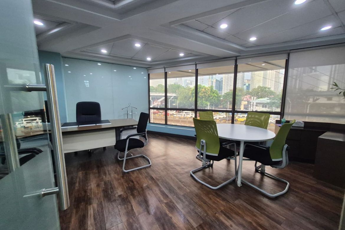 Shophouse for Rent in Urdaneta, Makati, Metro Manila near MRT-3 Ayala photo 6
