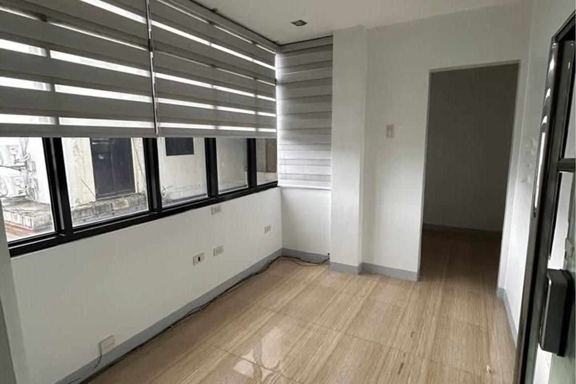 Shophouse for Sale in Almanza Dos, Las Piñas, Metro Manila – photo 2