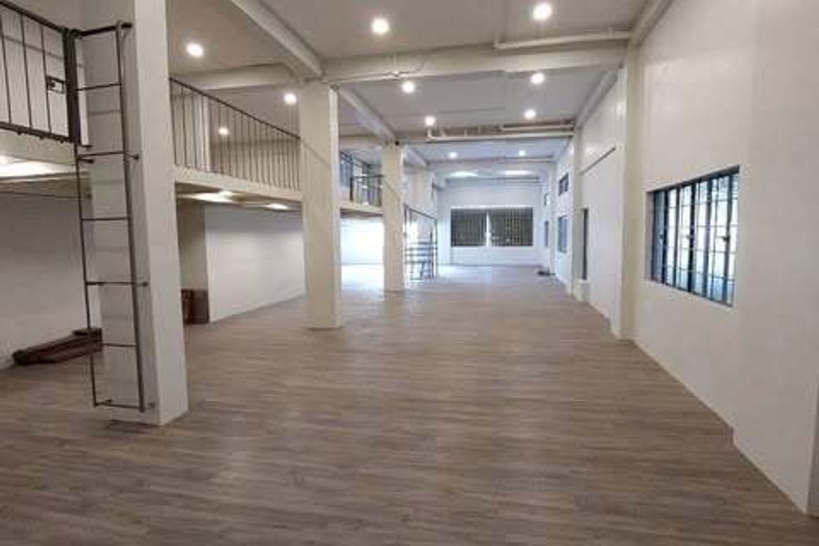 Shophouse for Sale in Apolonio Samson, Quezon City, Metro Manila near LRT-1 Balintawak – photo 8