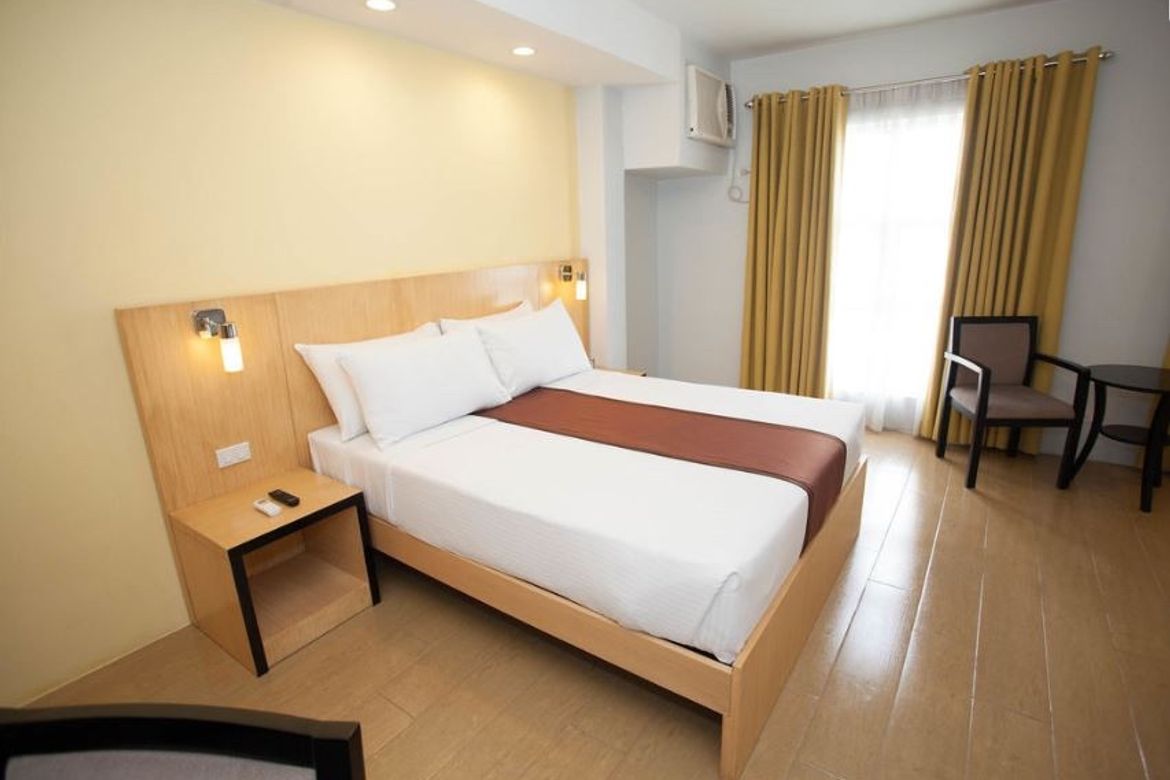 Shophouse for Sale in Bangkal, Makati, Metro Manila near MRT-3 Magallanes – photo 7
