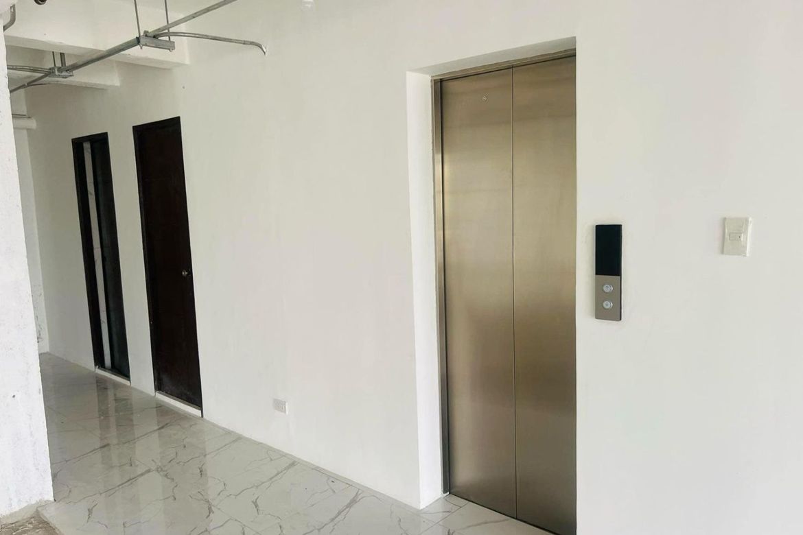 Shophouse for Sale in Barangay 148, Pasay, Metro Manila near MRT-3 Taft Avenue