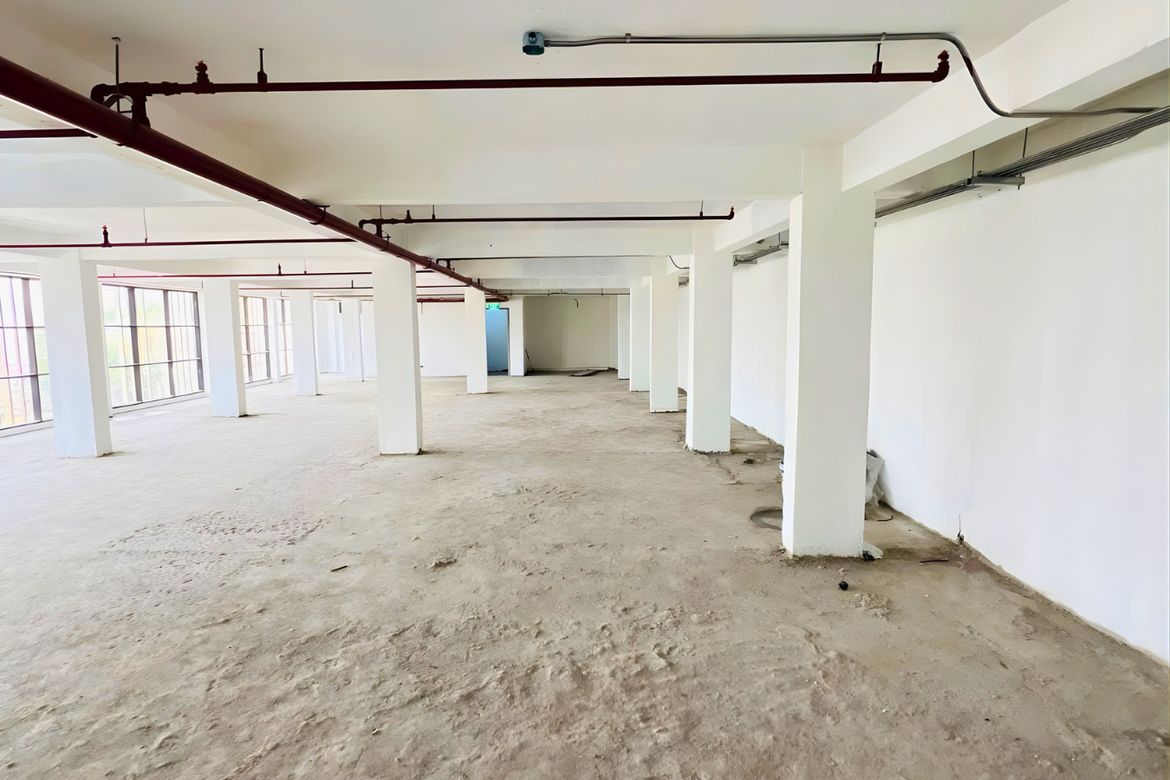 Shophouse for Sale in Barangay 97, Pasay, Metro Manila near MRT-3 Taft Avenue – photo 6
