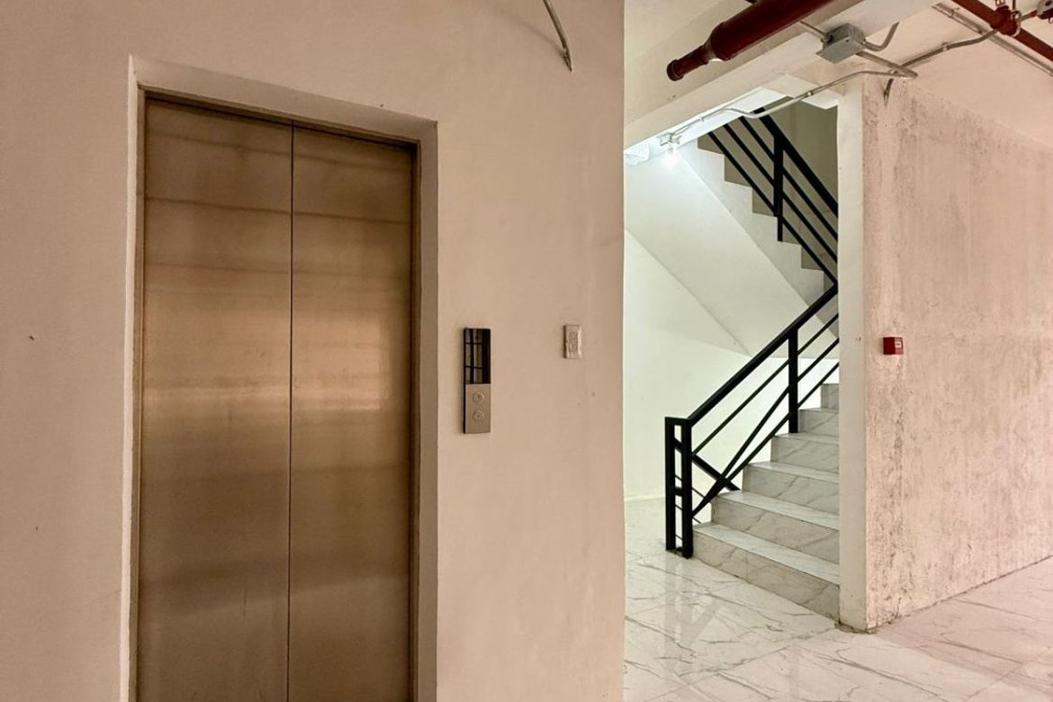 Shophouse for Sale in Barangay 97, Pasay, Metro Manila near MRT-3 Taft Avenue – photo 3