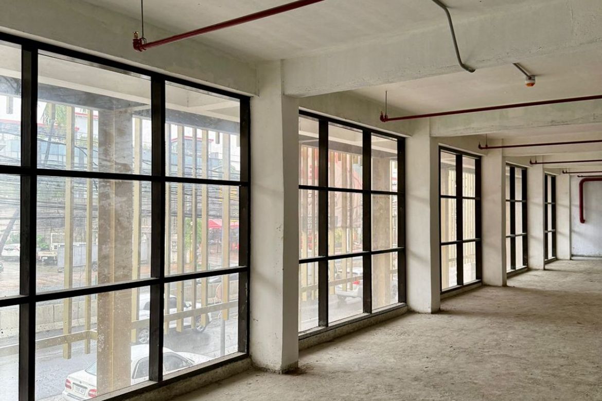 Shophouse for Sale in Barangay 97, Pasay, Metro Manila near MRT-3 Taft Avenue – photo 4