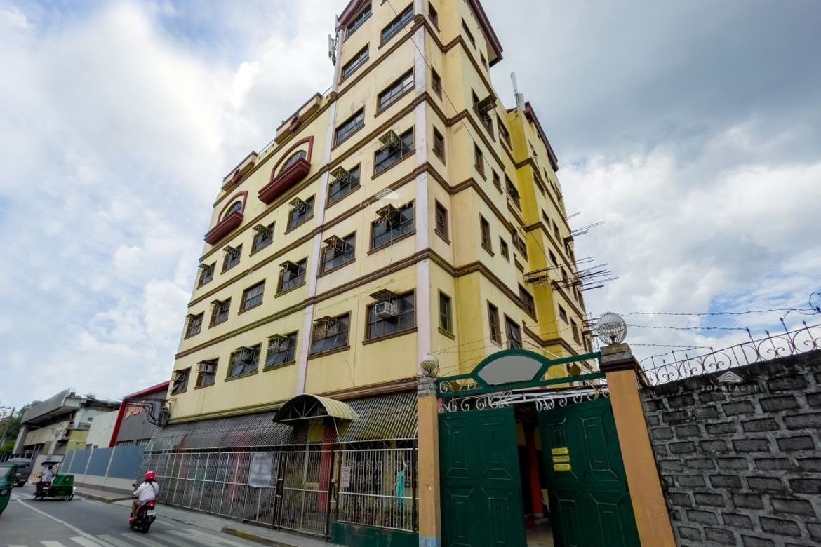 Shophouse for Sale in Barangay 97, Pasay, Metro Manila near MRT-3 Taft Avenue – photo 3