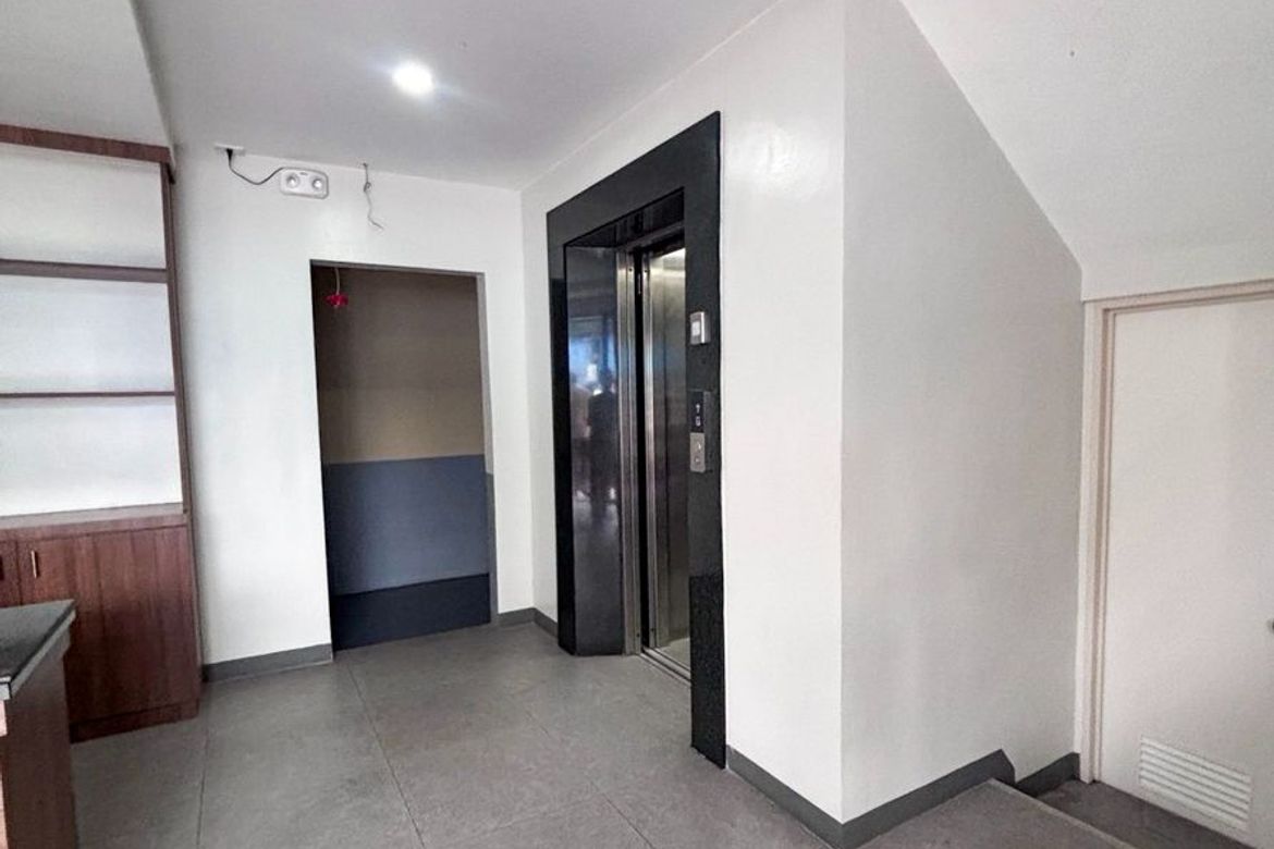 Shophouse for Sale in Bel-Air, Makati, Metro Manila – photo 8