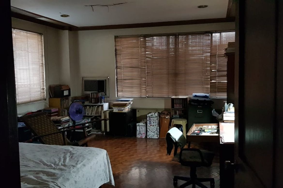 Shophouse for Sale in Binondo, Manila, Metro Manila near LRT-1 Carriedo