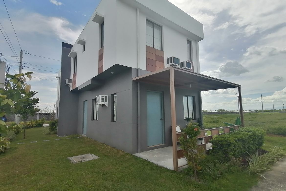Shophouse for Sale in Cristo Rey, Capas, Tarlac