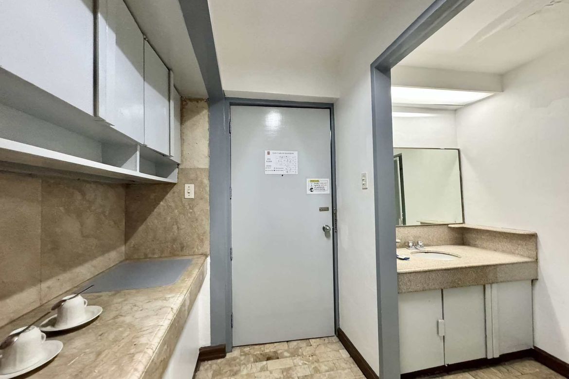 Shophouse for Sale in Ermita, Manila, Metro Manila near LRT-1 United Nations – photo 7