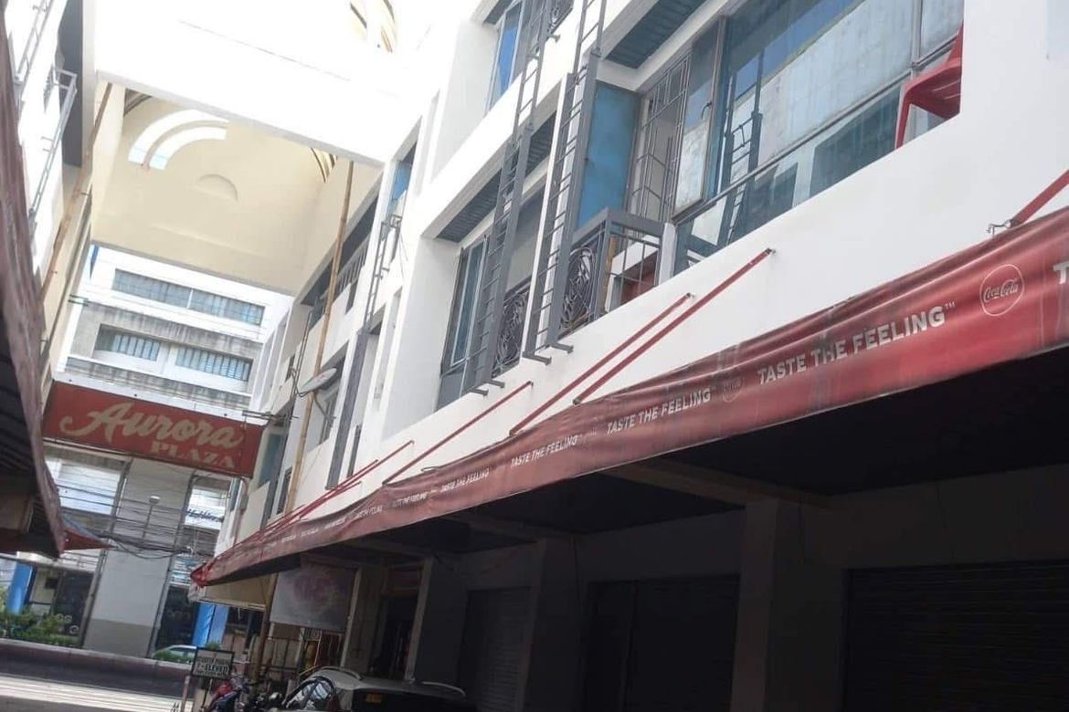 Shophouse for Sale in Immaculate Concepcion, Quezon City, Metro Manila near MRT-3 Araneta Center-Cubao – photo 2