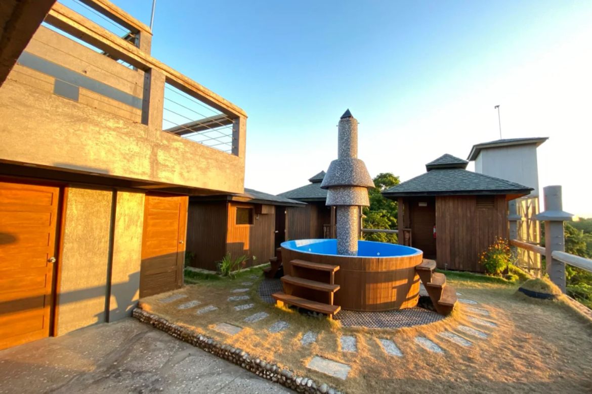 Shophouse for Sale in Iruhin South, Tagaytay, Cavite – photo 5