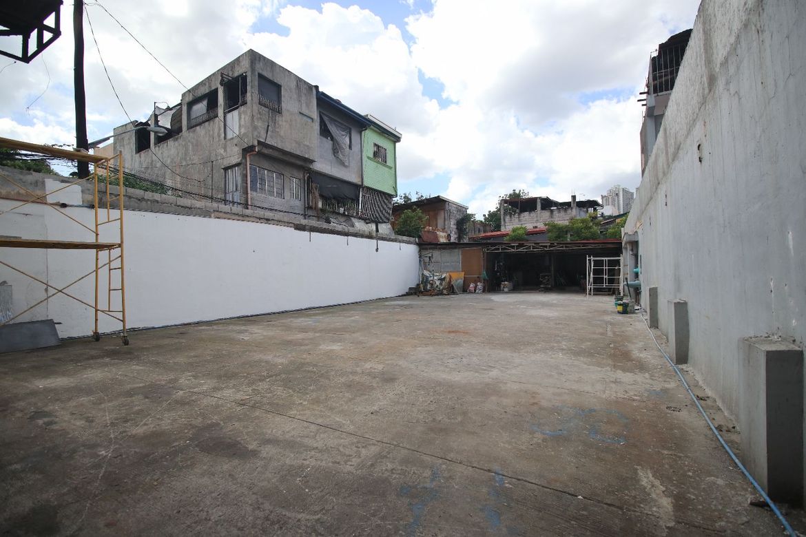 Shophouse for Sale in Kapasigan, Pasig, Metro Manila – photo 6