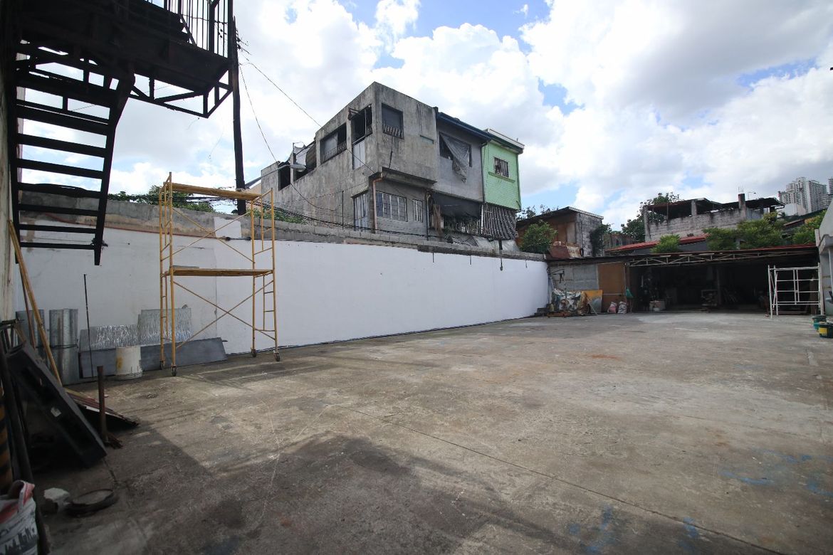 Shophouse for Sale in Kapasigan, Pasig, Metro Manila – photo 8