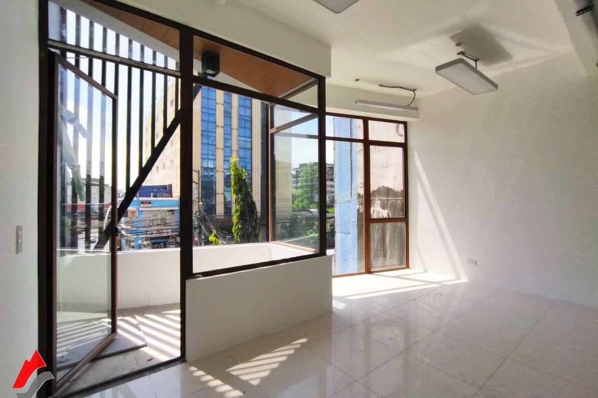 Shophouse for Sale in Laging Handa, Quezon City, Metro Manila near MRT-3 Kamuning – photo 7