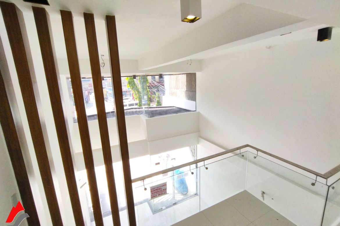 Shophouse for Sale in Laging Handa, Quezon City, Metro Manila near MRT-3 Kamuning – photo 8