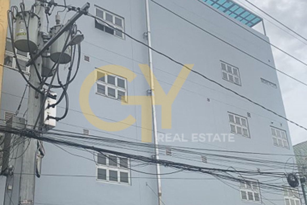 Shophouse for Sale in Laging Handa, Quezon City, Metro Manila near MRT-3 Kamuning