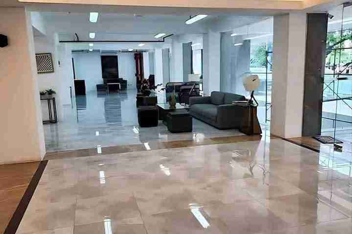 Shophouse for Sale in Laging Handa, Quezon City, Metro Manila near MRT-3 Kamuning – photo 2