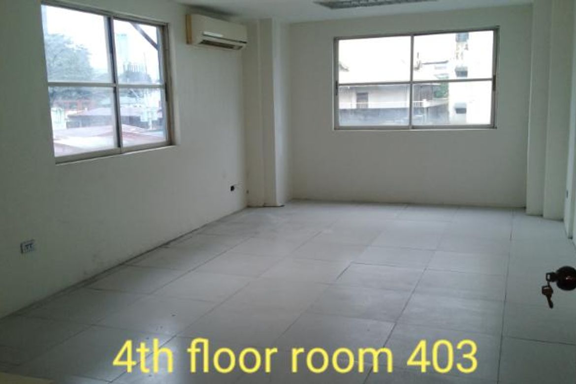 Shophouse for Sale in Laging Handa, Quezon City, Metro Manila – photo 4