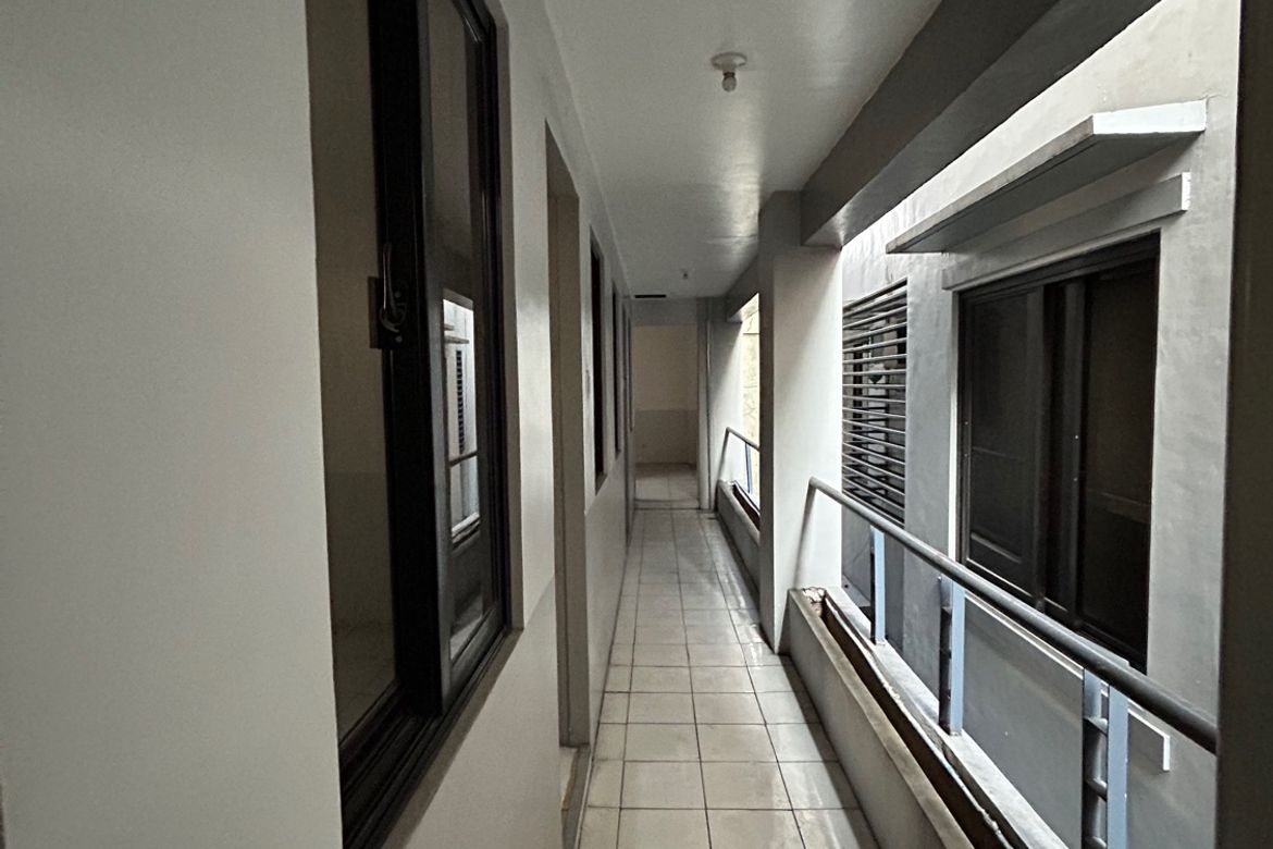 Shophouse for Sale in Makati, Makati City – photo 3
