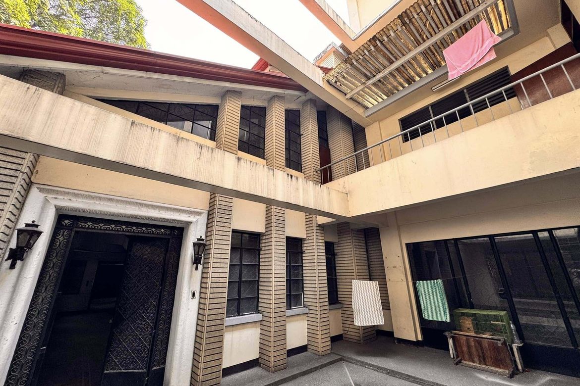 Shophouse for Sale in Malate, Manila, Metro Manila near LRT-1 Vito Cruz – photo 3