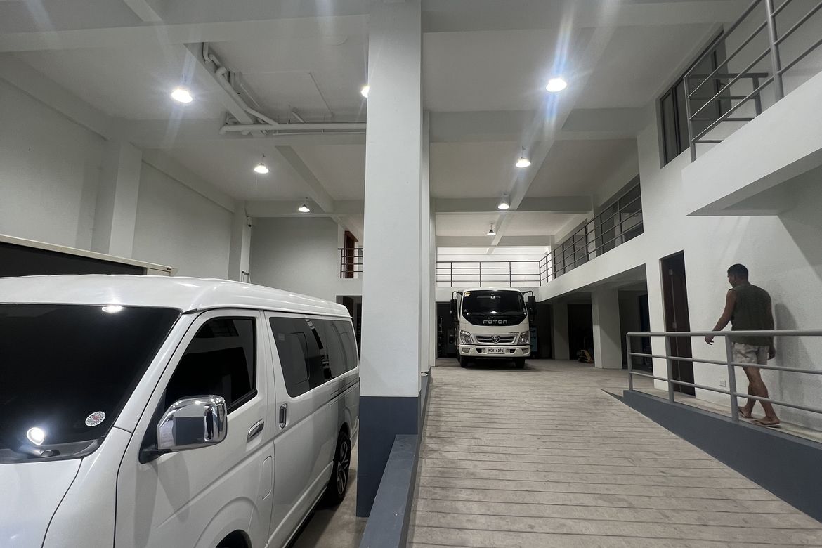 Shophouse for Sale in Manuyo Dos, Las Piñas, Metro Manila – photo 5